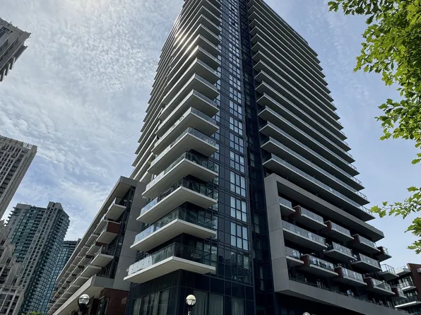 38 Iannuzzi St #509, Toronto, ON M5V 0A2