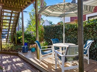 10-10 Bradford St #A, Provincetown, MA 02657