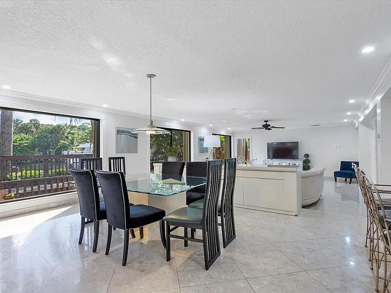 1240 SW 14th Ave — Photo 21