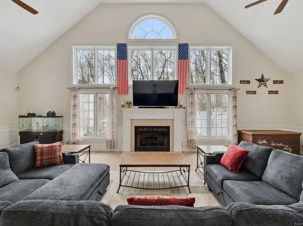 13 Scalise Drive, Columbia, CT 06237