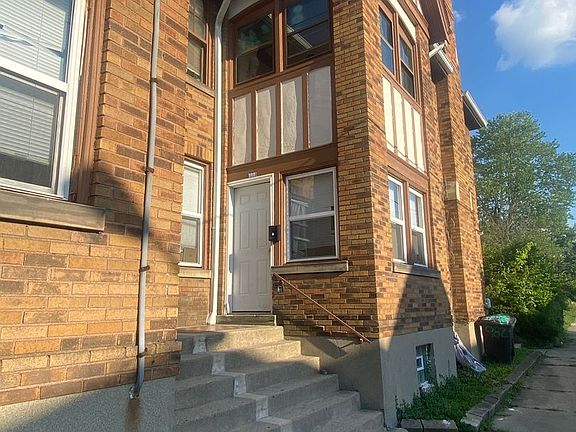 2nd image of 980 Oakland Ave