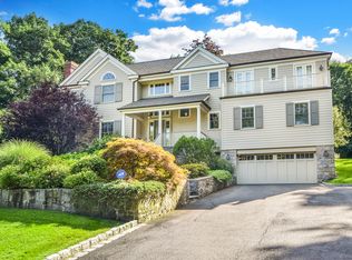 12 Normandy Rd, Larchmont, NY 10538