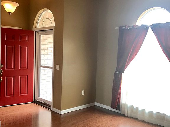 Entry and Dining room