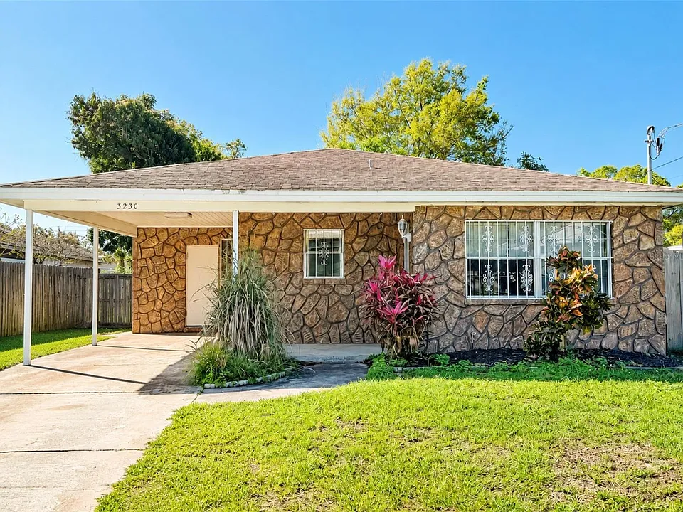 3230 W Saint Conrad St