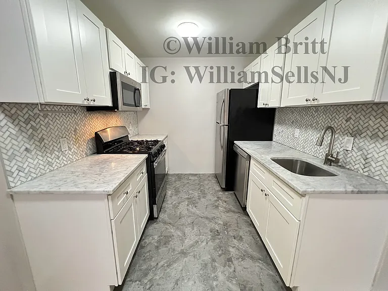 145 Main St #1E — Photo 1