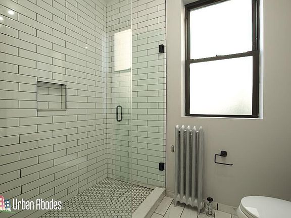 3rd image of 1406 W Summerdale Ave #1.5