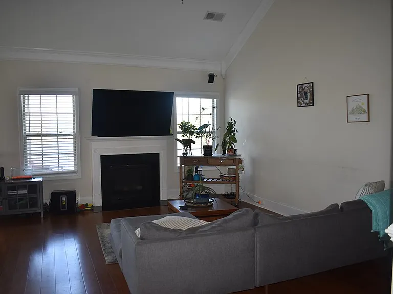 2190 Harborview Dr — Photo 21