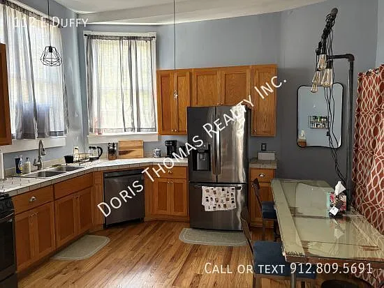 112 E Duffy St — Photo 10