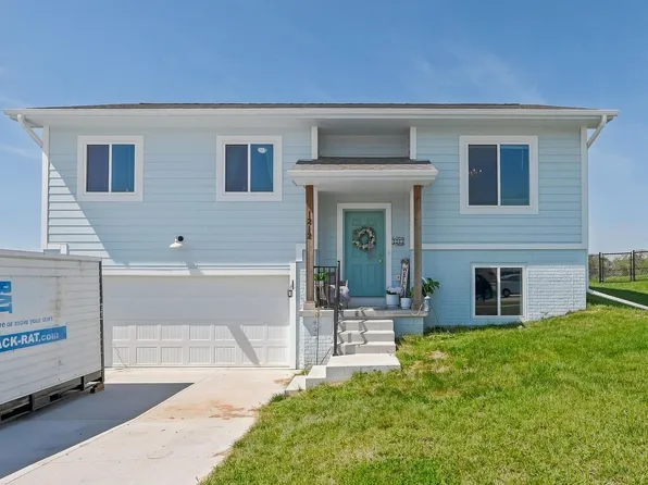 1212 Arbor Ln, Glenwood, IA 51534