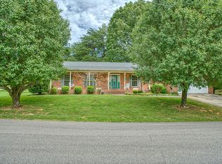 1767 Biltmore Dr, Cookeville, TN 38501