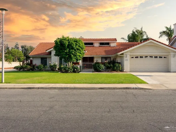 9701 Valley Forest Ct, Bakersfield, CA 93311