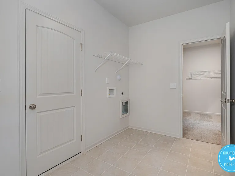 6748 Hardwick Ln — Photo 12