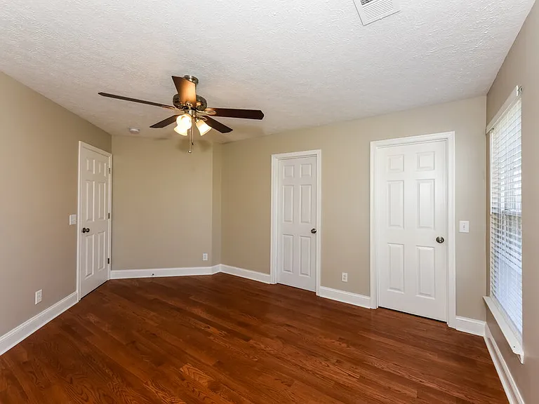 1241 Alandee St — Photo 9