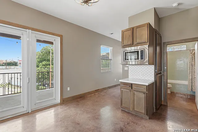 1542 N Alamo St #201 — Photo 7