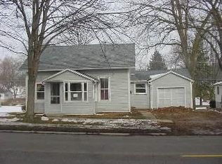 306 W Jackson St, West Unity, OH 43570