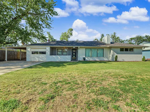 611 Morningside Dr, Salina, KS 67401