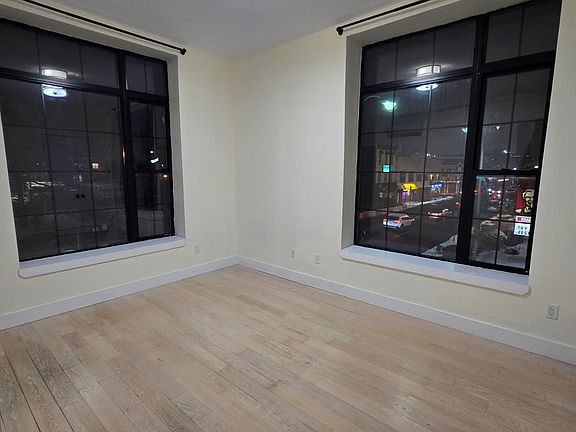 4th image of 607 Communipaw Ave #201