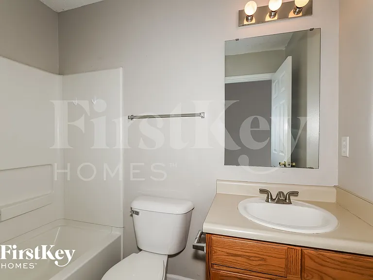1180 Crescent Dr — Photo 13