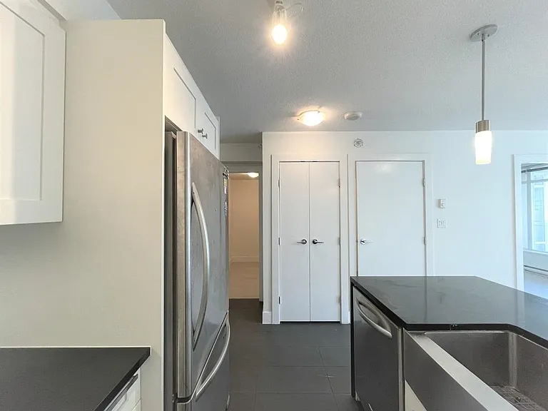 888 Homer St #7F — Photo 4
