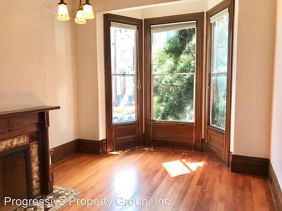 2nd image of 514 Oak St