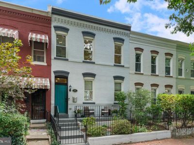 225 14th St NE, Washington, DC, 20002