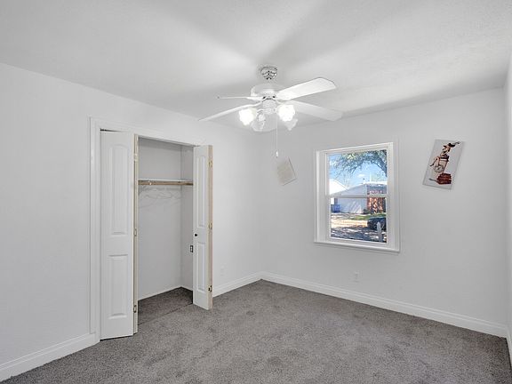 3rd image of 606 Hillcrest St