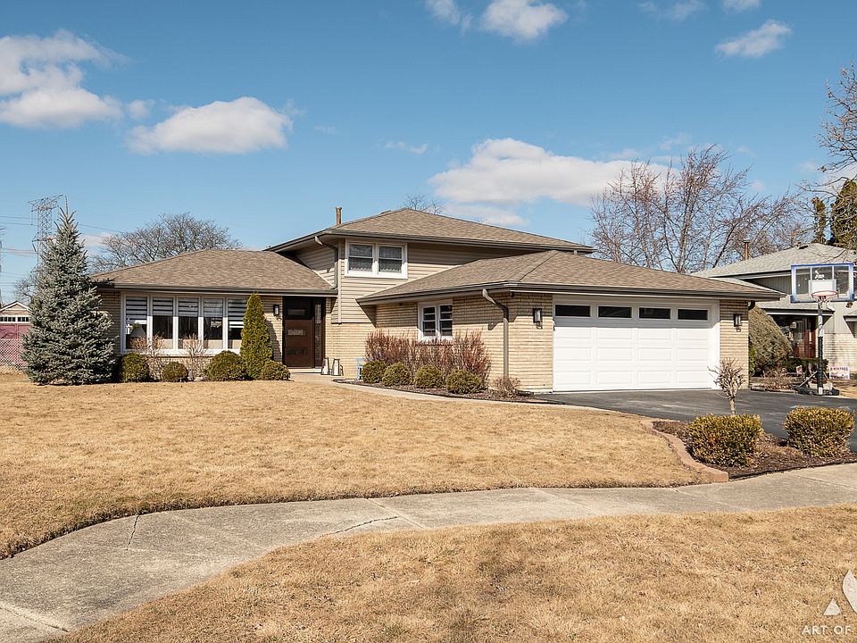 2nd image of 10518 S Terry Dr