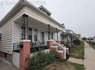 11697 Moran St, Hamtramck, MI 48212