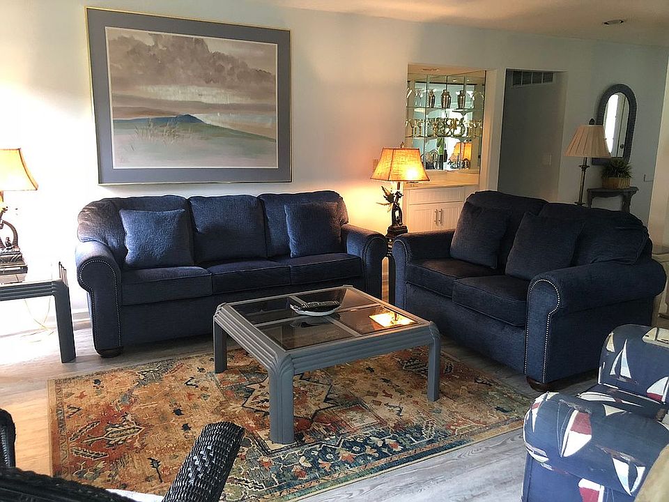 1st image of 70 Shipyard Dr APT 253