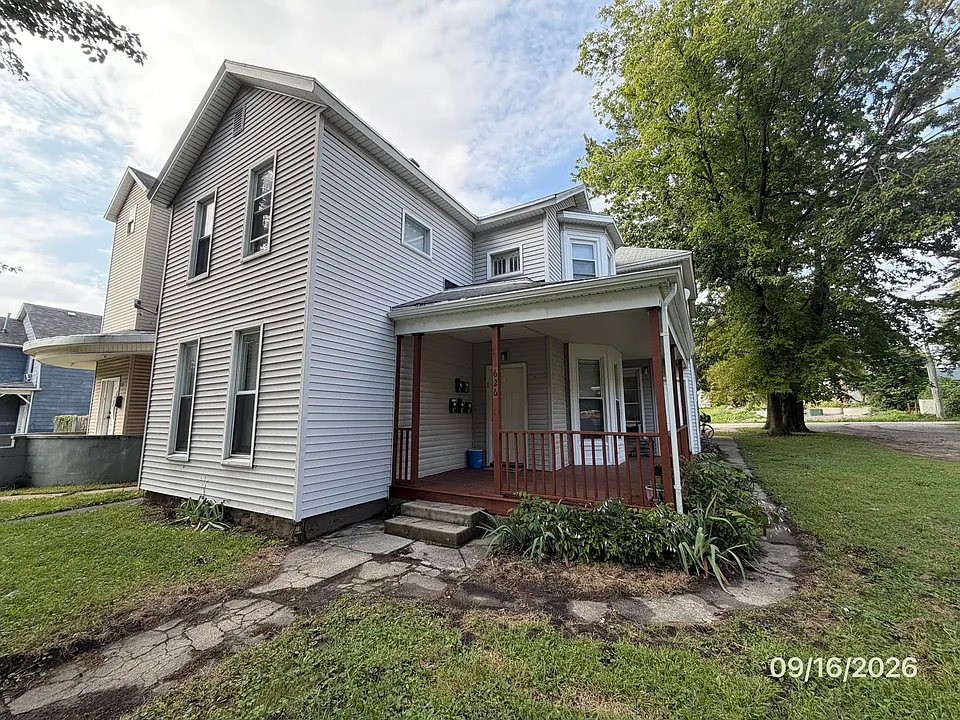 626 W Creighton Ave