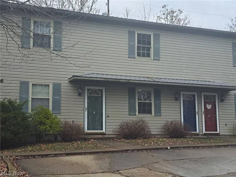 6 Sunrise Dr #E — Photo 2