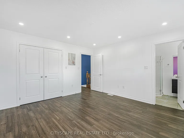14 Redcedar Cres — Photo 16