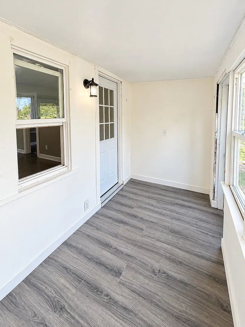 2 bed, 750 sqft, $1,675 — Photo 3