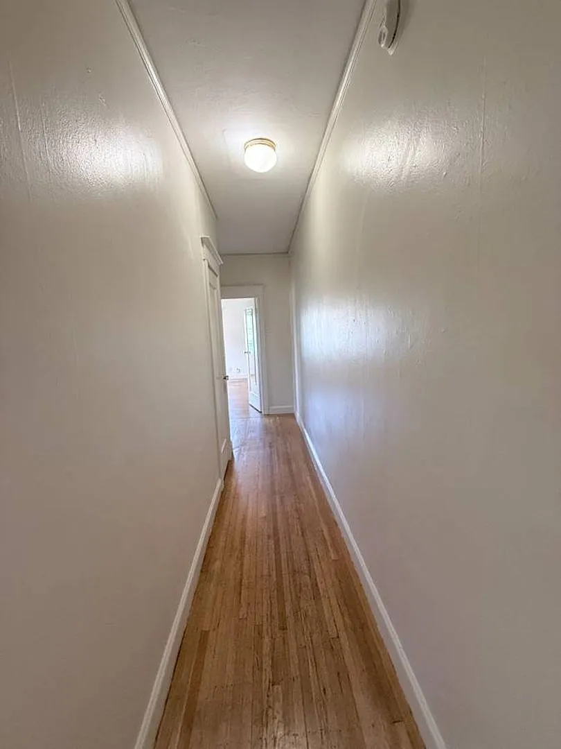 2br - 650ft2 - Sunny Apartment, Close To Everywhere! Near By Bart & Cal — Photo 1