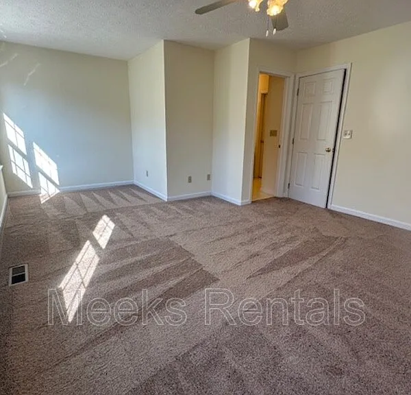 412 Fletcher Rd — Photo 10