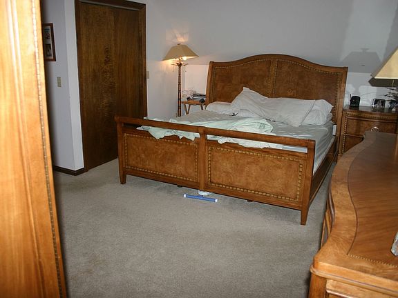 His and Her closets in Master