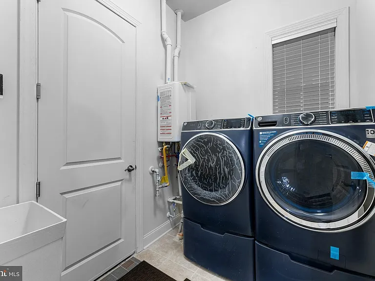 105 Samjan Cir — Photo 26