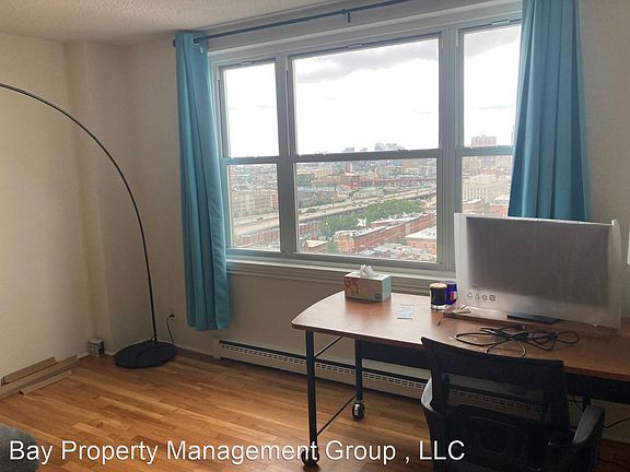 5th image of 1101 Saint Paul St Unit 1403