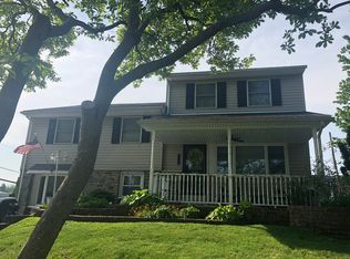 362 Westbourne Dr, Broomall, PA 19008