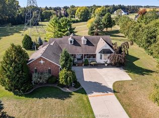 21640 Pinehurst Cres, Chatham Kent, ON N7M5J3