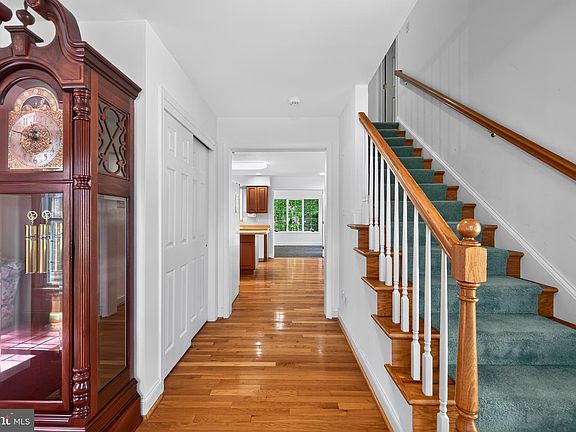 4th image of 24 Auspice Cir