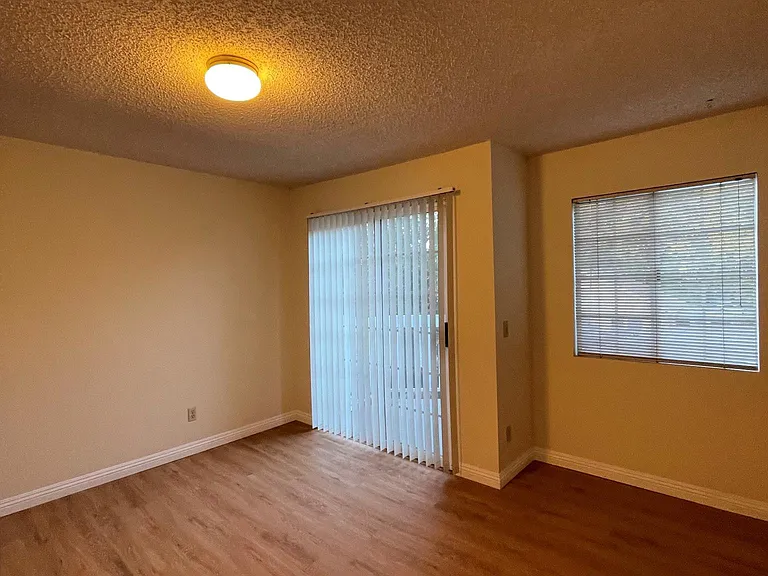 168 N Catalina Ave #102 — Photo 6