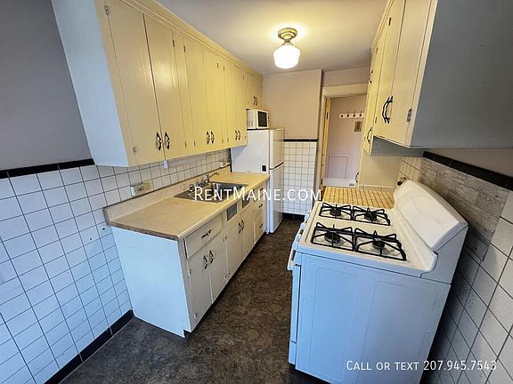 2nd image of 77 Broadway APT 3A