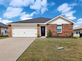124 Sandlewood Dr, Terrell, TX 75160