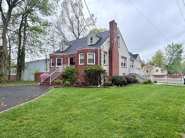 830 S Washington Ave, Piscataway, NJ 08854