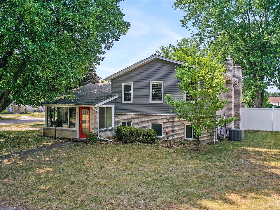 1st image of 44107 Felstone Dr