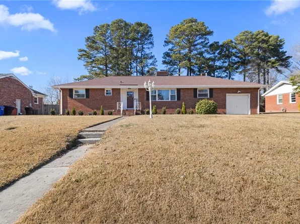 3212 Camellia Dr, Portsmouth, VA 23703