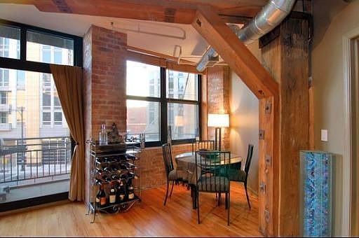 4th image of 520 W Huron St #Pub18