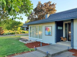 80 Fairway Cir, Medford, OR