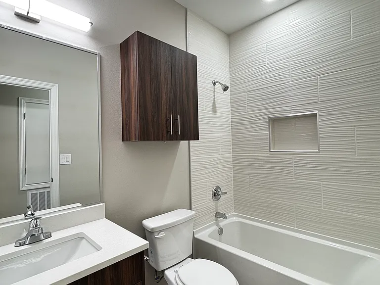 4209 Walnut Ave #3 — Photo 11